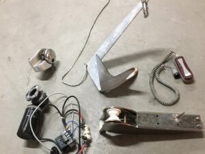 Ancora completa di salpa ancora e telecomando